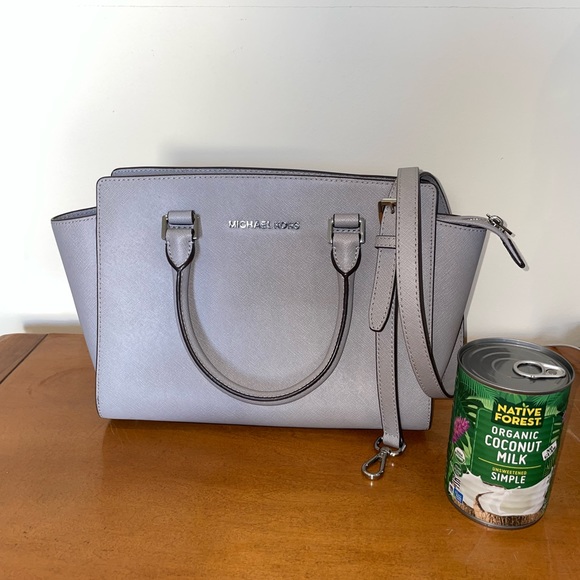 Michael Kors Medium Handbag - Picture 2 of 6